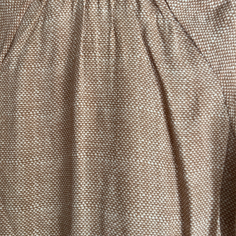 Joie woman’s 100% silk v neck blouse - Picture 6 of 9